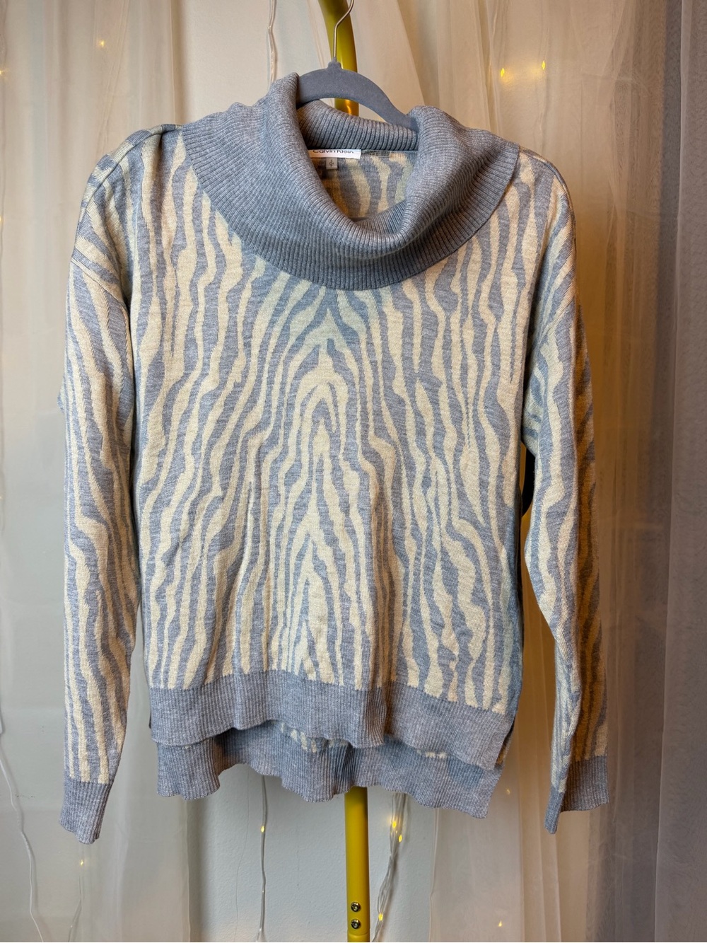 Calvin Klein Zebra-Print Cowl Neck Sweater in Light Gray and Cream Small